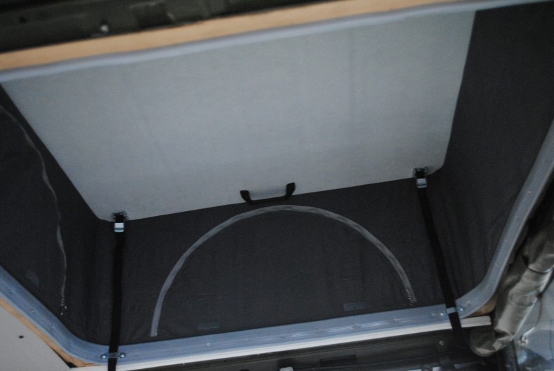 VW Bus T4 CAmper Hubdach Innenaubau Case Maker
