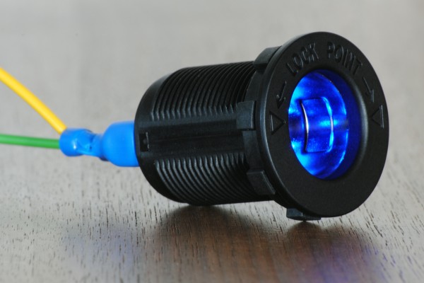 12 Volt Steckdose beleuchtet