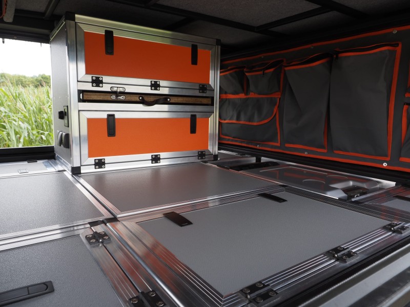 Alu-Cab Canopy Camper Ausbau
