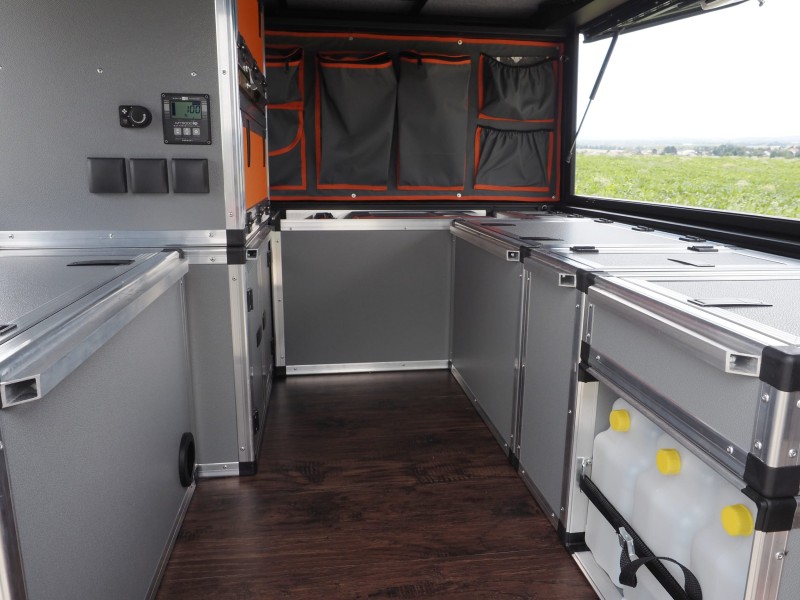 Alu-Cab Canopy Camper Ausbau