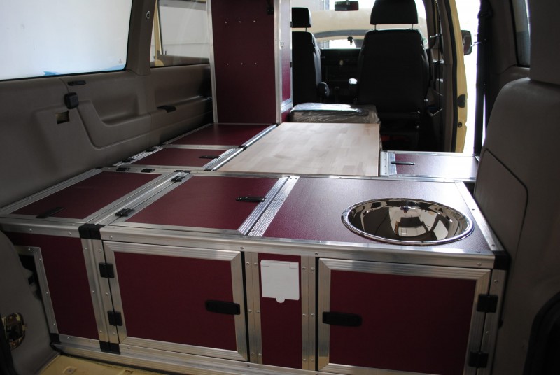 VW Bus T4 Van Ausbau Leichtbau Möbel